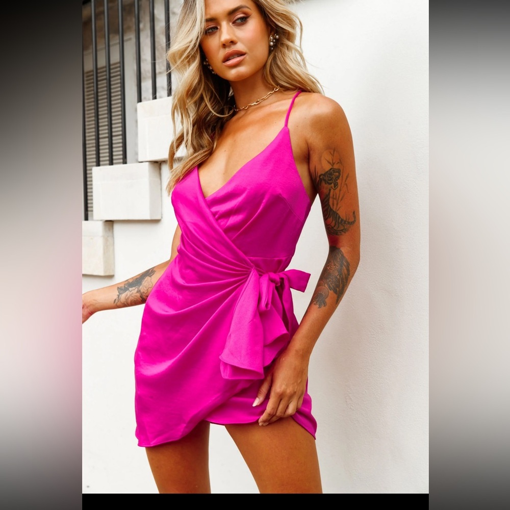 Selfie Leslie Pink Ruched Mini Dress